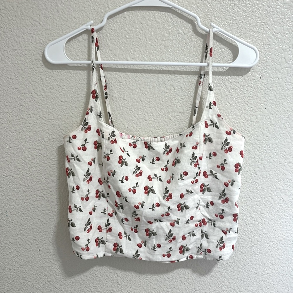 Here’s a cute cinched-back cherry crop top from Abercrombie & Fitch!